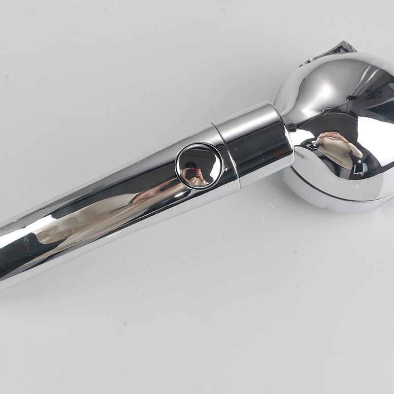 Hvad gør en bruseslange i rustfrit stål mere holdbar end almindelige slanger?