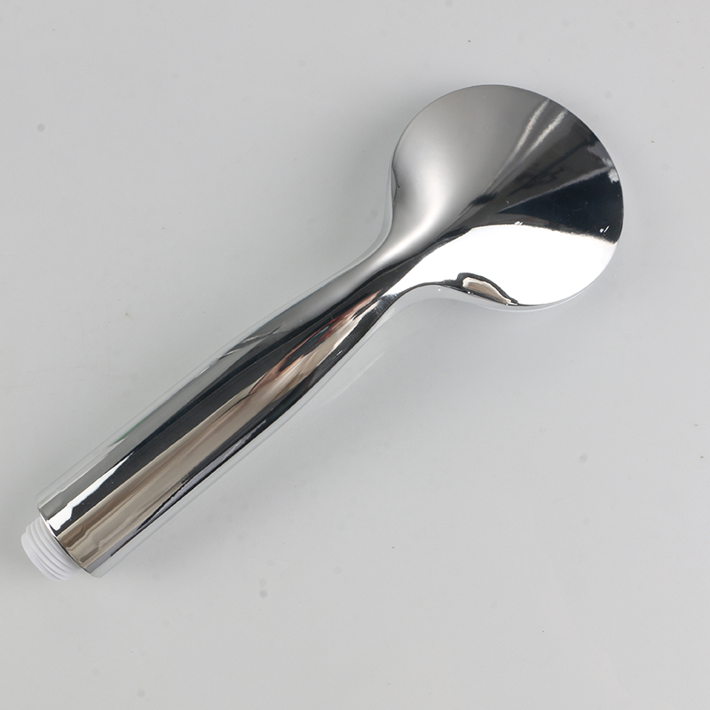 Lille barbarisk brusebad